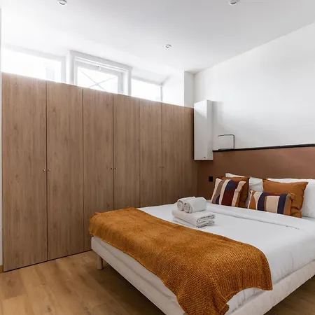 Batignolles Truffaut Charming 4p-1br *