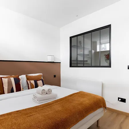 Batignolles Truffaut Charming 4p-1br