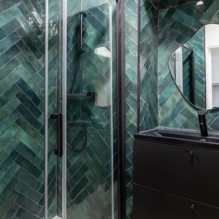 아파트 Batignolles Truffaut Charming 4p-1br 파리