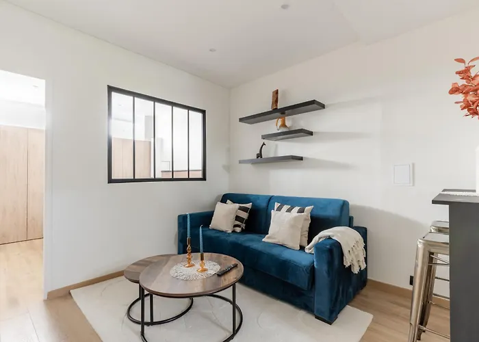 Batignolles Truffaut Charming 4p-1br *