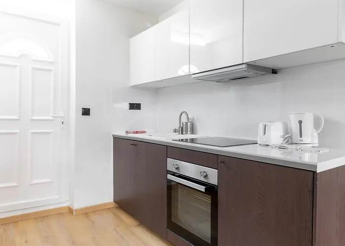 Batignolles Truffaut Charming 4p-1br Lägenhet *